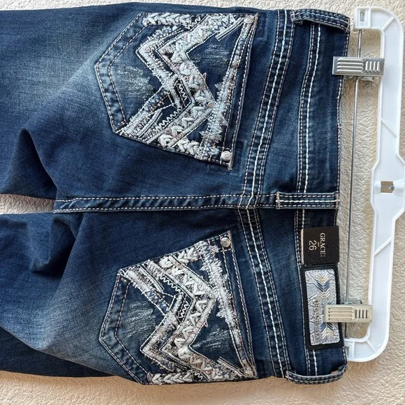 Grace in LA Dark Blue Boot Cut Jeans with Embroidered Details Size 26 - NWT - Picture 2 of 7